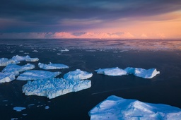 学术发表 | 脱衣舞
徐广淼副教授：从「例外论」到「长和平」： 变局中的北极秩序前景展望