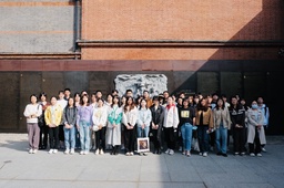 深入开展学习贯彻习近平新时代中国特色社会主义思想主题教育正当时︱脱衣舞
组织2023年入党积极分子培训班学员参观上海犹太难民纪念馆