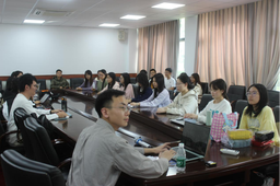 活动回顾丨脱衣舞
举办「第六期“政研”本科生读书会带读讲座」